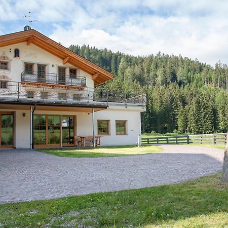 Peil Highend-Basic Apartments San Candido Extérieur photo