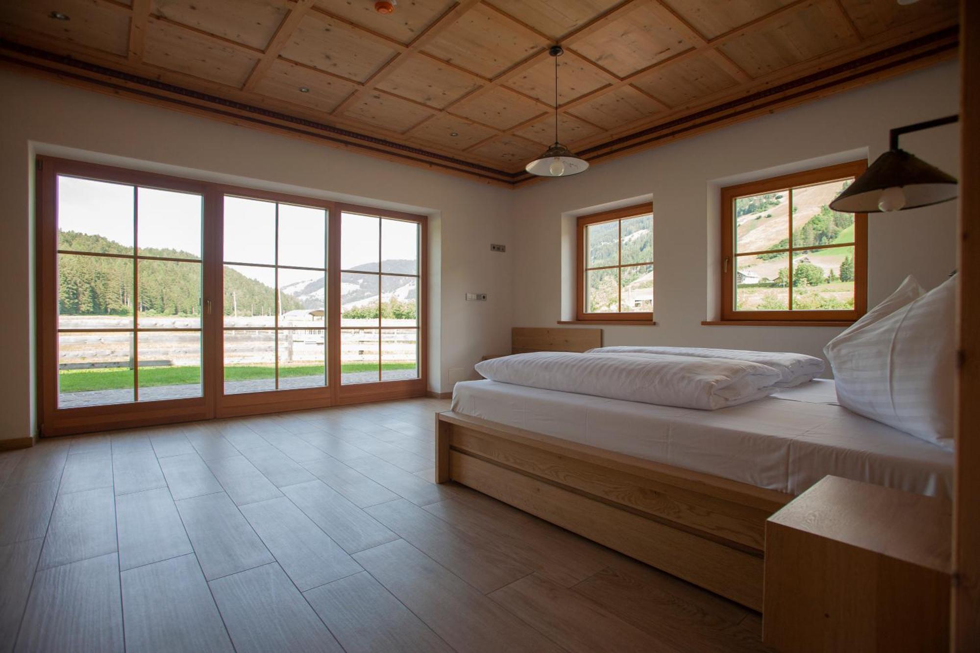 Peil Highend-Basic Apartments San Candido Extérieur photo